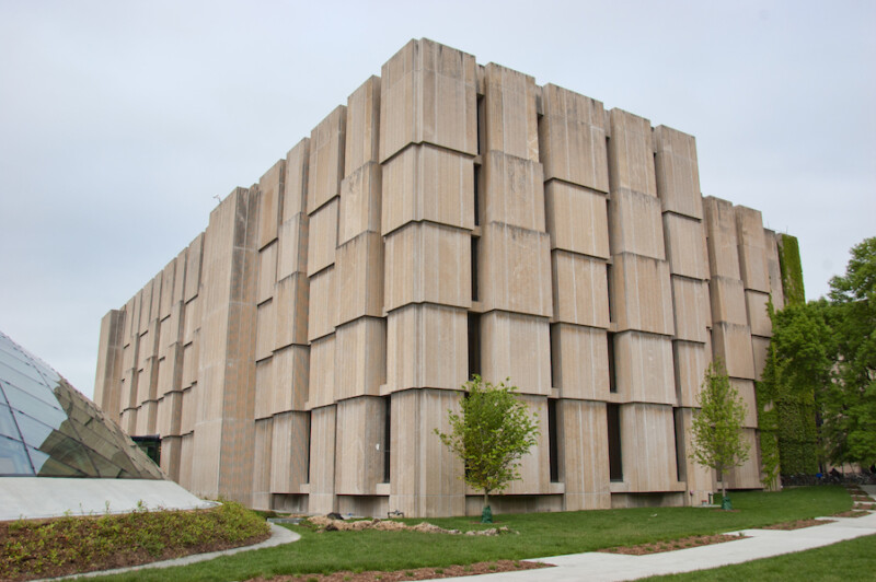 » Kenna Apartments Early Modern Architecture in South Shore Chicago