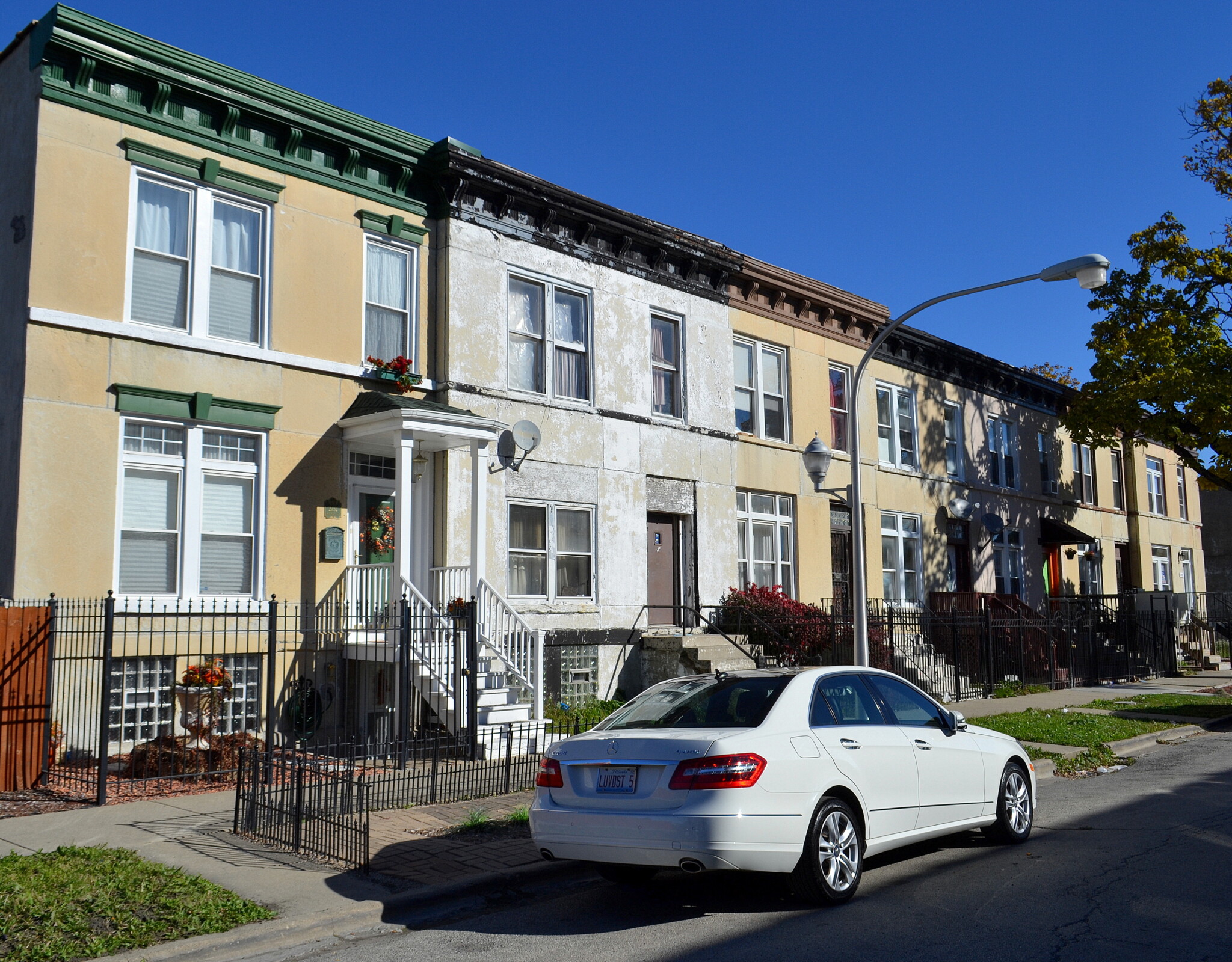 » 1880s Rowhouses on Maypole Avenue in East Garfield Park Chicago