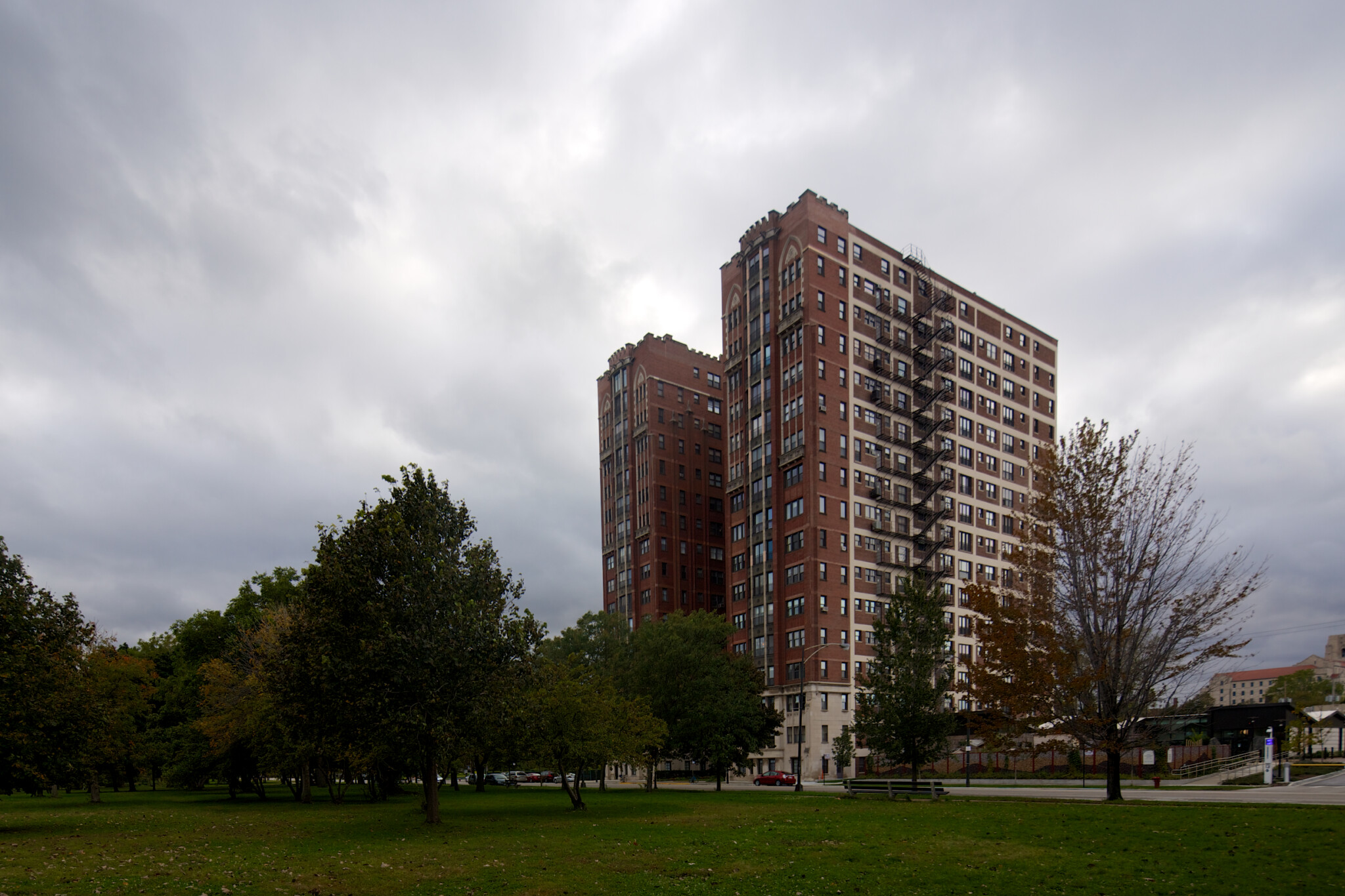 » Hyde Park’s Vista Homes Tallest Courtyard Building in Chicago