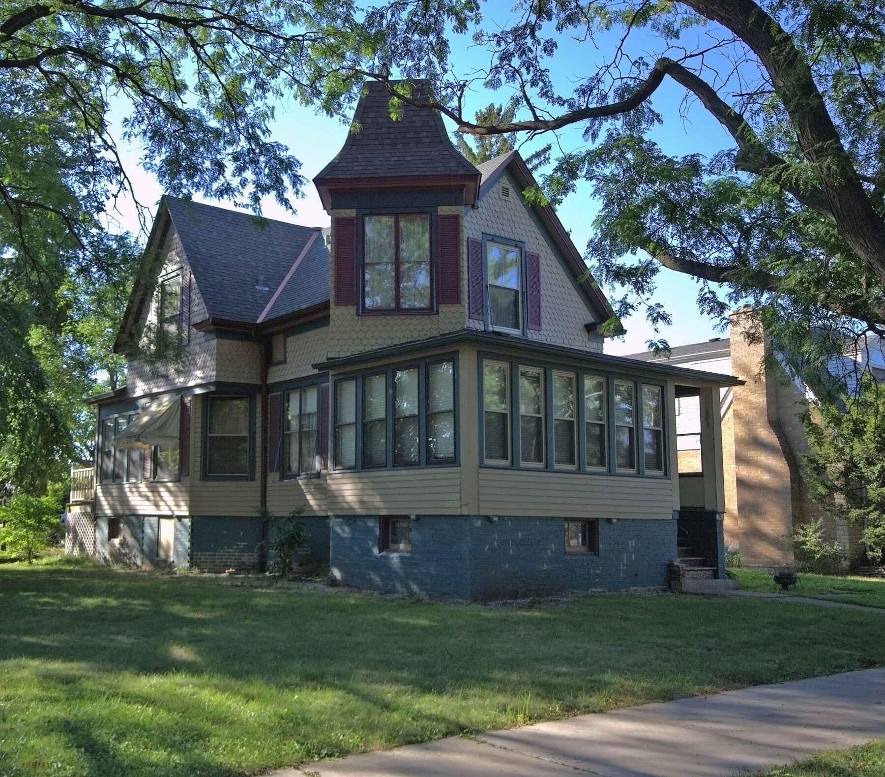 » Historic Houses and Homesteads in Old Norwood Park Chicago Patterns