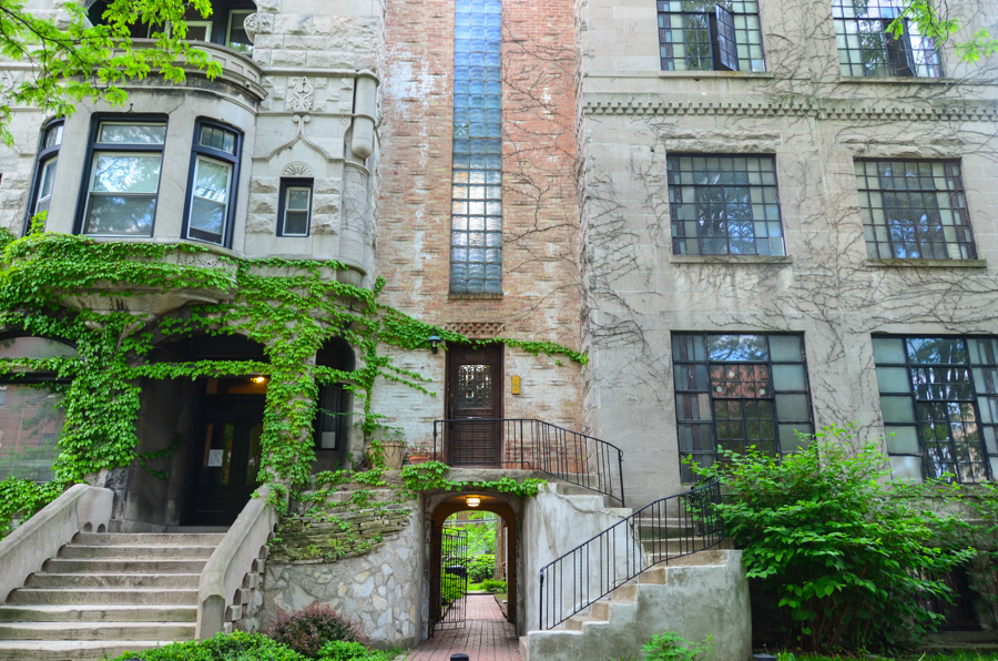 Blackstone Avenue apartments [Eric Allix Rogers/Chicago Patterns]